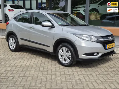 Honda HR-V 1.5 i-VTEC Elegance / afneembare trekhaak / stoelverwarming