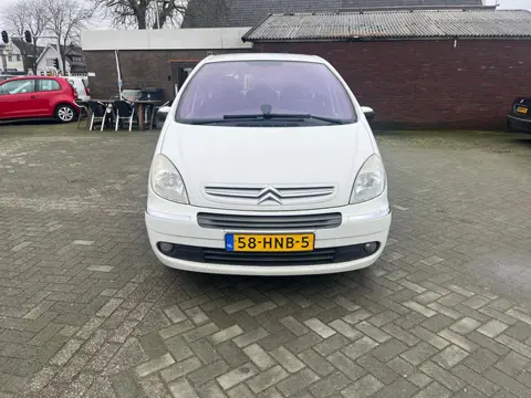 Citroën Xsara Picasso 1.6i-16V Prestige ecc radio/cd parkeersensoren