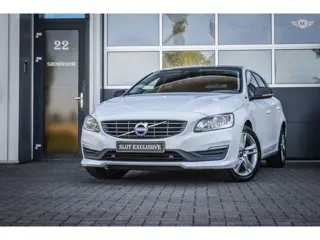 Volvo V60 2.4 D5 Twin Engine Lease Edition|CAMERA|TREKHAAK