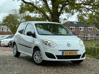 Renault Twingo 1.2 Authentique | 103.000 NAP + Airco nu € 2.975,-!!!