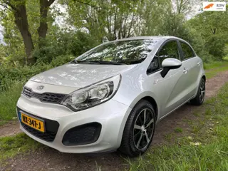 Kia Rio 1.2 CVVT/ Airco/ elektr. ramen/ NAP/APK!