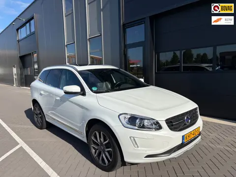 Volvo XC60 2.4 D4 Summum AWD leder trekhaak navi winterpakket panoramadak