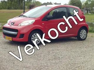 Peugeot 107 1.0-12V XR (bj 2010)