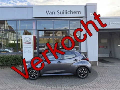 Toyota Yaris 1.5 Hybrid 115 Business (bj 2022, automaat)