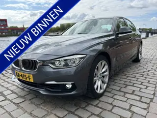 BMW 3-serie 330e Executive plug in hybride leer navi SOH 90%