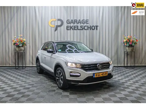 Volkswagen T-ROC 1.5TSI UNITED|Stoelv|Carplay|Navi|Trekhaak