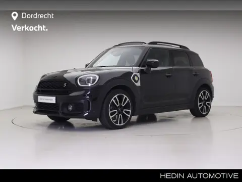 MINI Countryman Cooper S E ALL4 John Cooper Works | Premium Plus | 19" LM JCW | Dakdraagsysteem zwar
