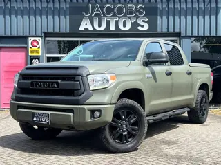 Toyota Tundra 5.7 V8 Crewmax