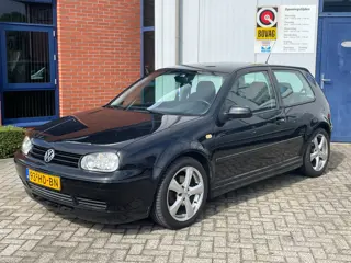 Volkswagen Golf 1.8-5V Turbo GTI