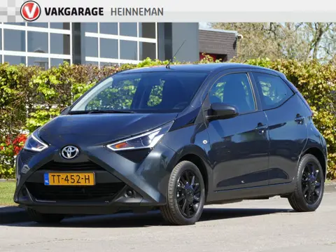 Toyota Aygo 1.0 VVT-i x-play | Apple Carplay/Android auto | achteruitrijcamera