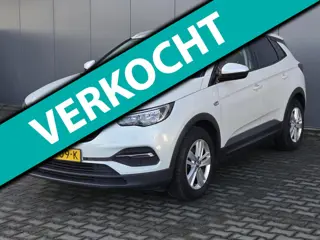 Opel Grandland X 1.2 Turbo Business +
