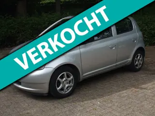 Toyota Yaris 1.3-16V VVT-i YORIN airco 5 deurs 166 dkm NAP grijs