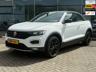 Volkswagen T-Roc Cabrio 1.5 TSI Black-Style/BEATS/DODEHOEK/PDC/DIGITAL DASH/TREKHAAK