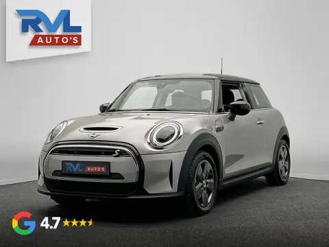 Mini Mini Electric Essential 33 kWh | SOH 100 % | Apple/Carplay | Stoelverwarming | Climate/Control