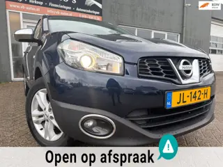 Nissan Qashqai 1.6 Acenta met trekhaak en panoramadak en parkeercamera en navigatie en bluetooth tel