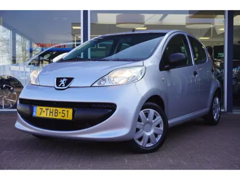 Peugeot 107 1.0-12V XS | 5deurs | Elek. pakket | Zilver | Stuurbekrachtging | Youngtimer | Inruil mo