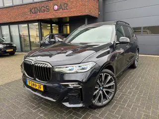 BMW X7 M50d High Executive 7PERS PANO SKYLOUNGE H&K TREKHAAK VOL