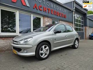 Peugeot 206 1.6-16V Roland Garros Automaat! 5-Deurs! NAP! Panoramadak!