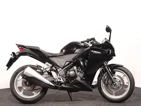 Honda CBR 250 R ABS (bj 2011)