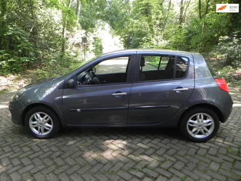 Renault Clio 1.6-16V Dynamique Luxe