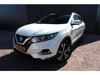 Nissan QASHQAI 1.3 DIG-T Design Edition Automaat Panoramadak  Trekhaak Camera  Etc. Etc.