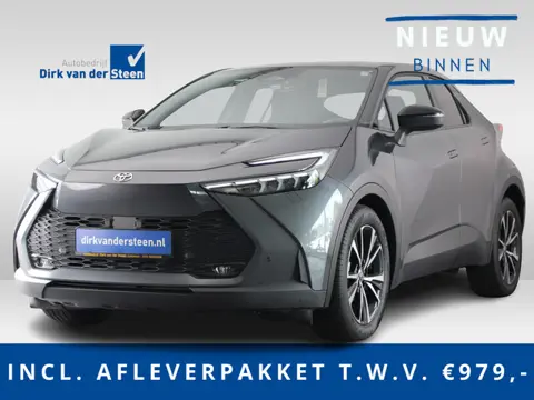 Toyota C-HR 2.0 Plug-in Hybrid 220 Style | Dodehoekdetectie | Stuurwiel En Voorstoelen Verwarmd | El