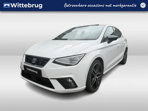 SEAT Ibiza 1.0 TSI FR 110pk Digital Cockpit / Panoramadak / App-connect / Parkeersensoren / Full-LED