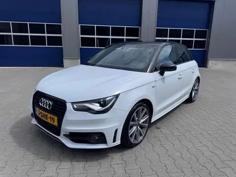 Audi A1 Sportback 1.2 TFSI Admired Sline Navigatie!!