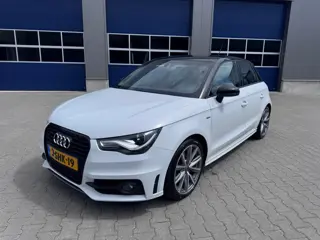 Audi A1 Sportback 1.2 TFSI Admired Sline Navigatie!!
