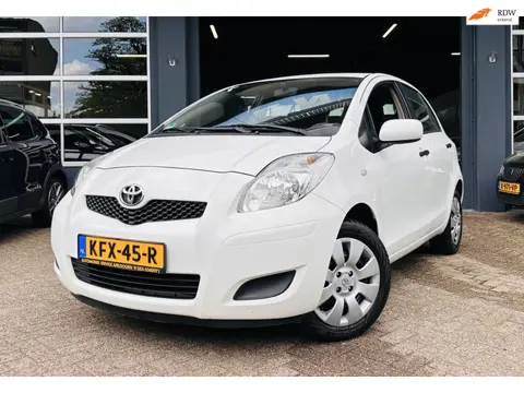 Toyota Yaris 1.0 VVTi Cool *AIRCO*5DRS*ELEKTR. RAMEN*NW. APK*STUURBEKR.*