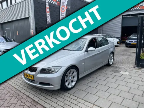 BMW 3-serie 330i High Executive Carplay Airco Navi PDC NAP APK