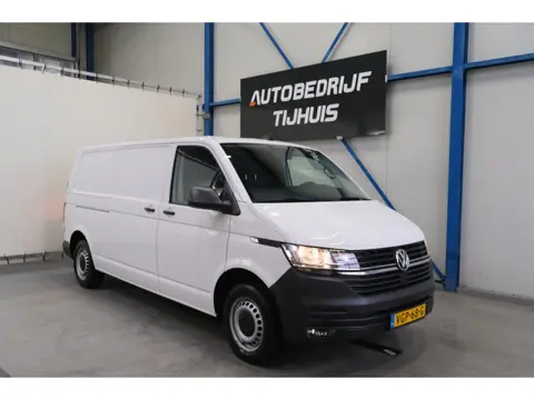 Volkswagen Transporter 2.0 TDI 150PK L2H1 Automaat - N.A.P. Airco, Navi, Cruise, Camera.