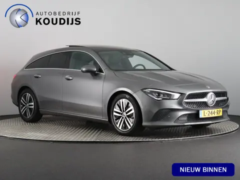 Mercedes-Benz CLA-Klasse Shooting Brake 200 Business Solution Luxury (NL-Auto / Afn. Trekhaak / Pano
