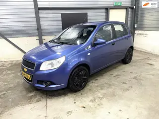 Chevrolet Aveo 1.2 16V LS airco trekhaak nieuwe koppeling