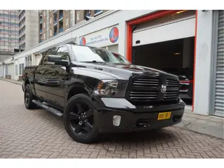 Dodge Ram 1500 5.7 V8 HEMI 4WD | BLACK OPTIC | Classic | 300l LPG | APPLE CARPLAY | Stoel- stuurverw
