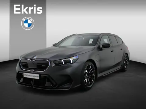 BMW M5 Touring M Drive Professional | Stuurwielrand Verwarmd | M Carbon-keramische remmen | Trekhaak