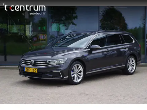 Volkswagen Passat Variant 1.4 TSI PHEV GTE 218 PK Business, Panoramadak, Groot-Navi, Carplay, Adap. 