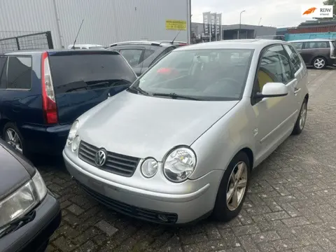 Volkswagen Polo 1.4-16V Sportline HANDEL EXPORT AUTO'S ZIE FOTO'S!!