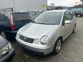 Volkswagen Polo 1.4-16V Sportline HANDEL EXPORT AUTO'S ZIE FOTO'S!!