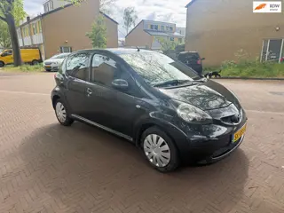 Toyota Aygo Airco / 120.000 km / Volledig historie bekend / Leuke auto