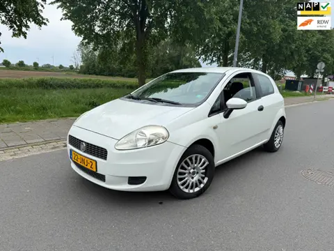 Fiat Grande Punto 1.4 Active AUTOMAAT/AIRCO/APK
