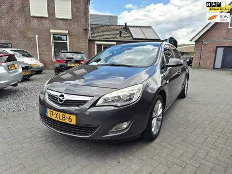 Opel Astra 1.4 Turbo Anniversary Edition Navigatie Clima Cruise