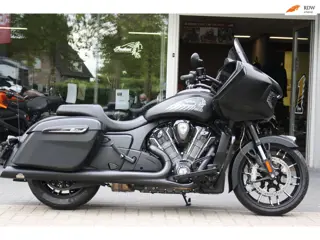 Indian Tour 108 Challenger Dark Horse , 24 maanden exclusive Dealer garantie