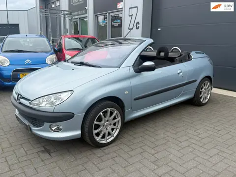 Peugeot 206 CC 2.0 CABRIO | AIRCO | NIEUWE APK |