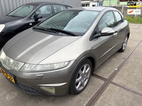 Honda Civic 1.8 Sport AUTOMAAT