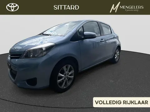 Toyota Yaris 1.3 VVT-i Aspiration | 4 Seizoen | Lichtmetaal