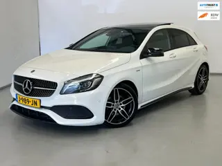 Mercedes-Benz A-klasse 180 / AMG / Pano / CarPlay / Camera