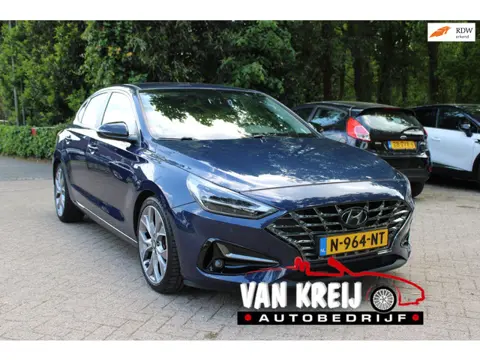 Hyundai I30 1.5 T-GDi MHEV Premium Sky Fastback, Full Options