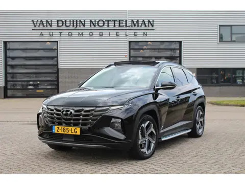 Hyundai Tucson 1.6 T-GDI PHEV Premium Sky 4WD / Panoramadak / Trekhaak / N.A.P.
