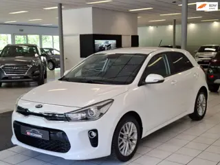 Kia Rio 1.2 (4 Cil) Bluetooth/PDC/Stoel en stuurverwarming